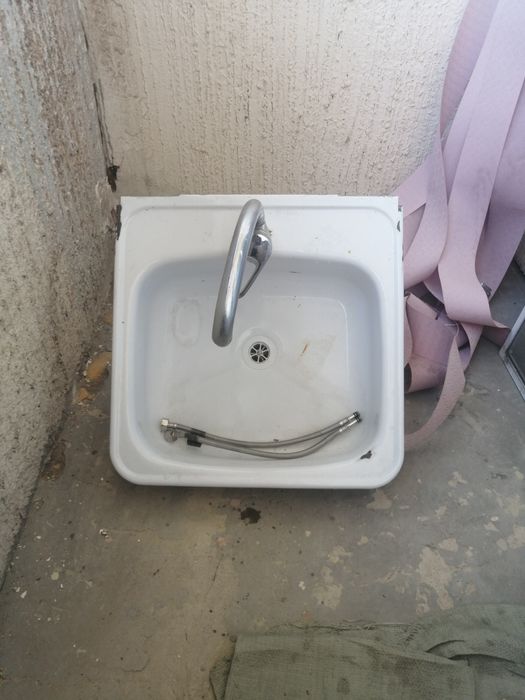 Продам кухонный раковину