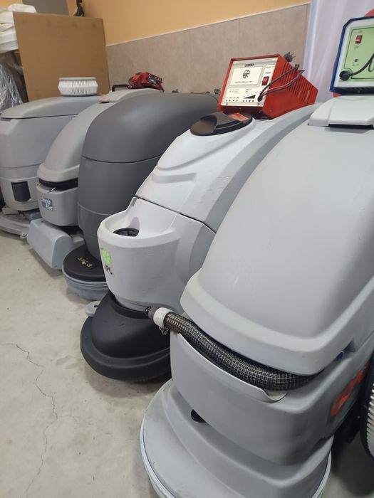 Акумулаторна подопочистваща машина IPC , Nilfisk, Comac