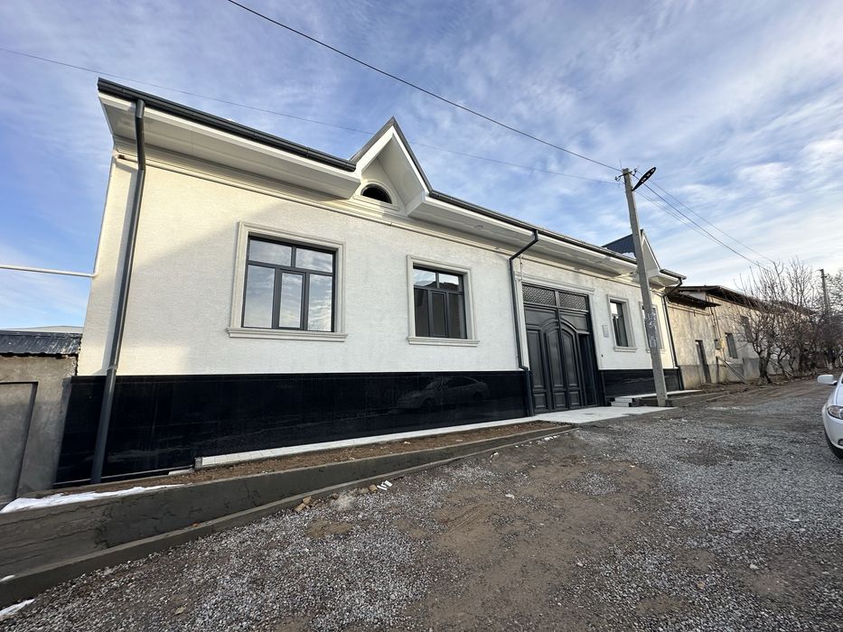 Уй сотилади.Уч кахрамон Айри ота махалласи