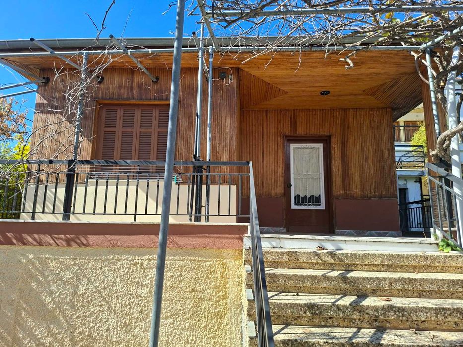 Продава къща 50 м2 с двор 266 м2 до манастира в Асровалта, Гърция