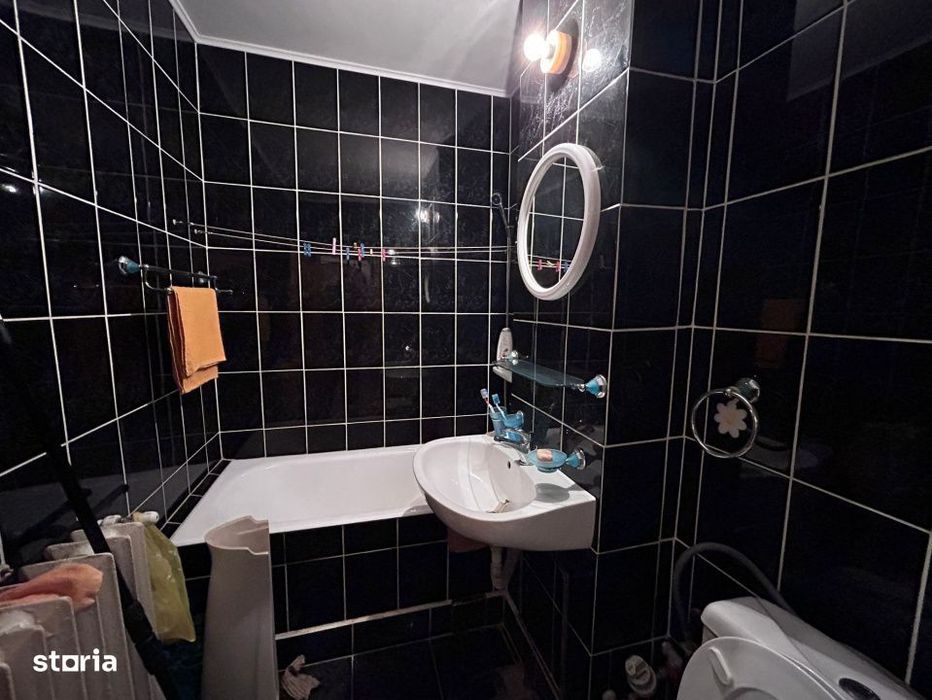 - Apartament 3 camere confort 1 decomandat, Plantelor, etaj 3.