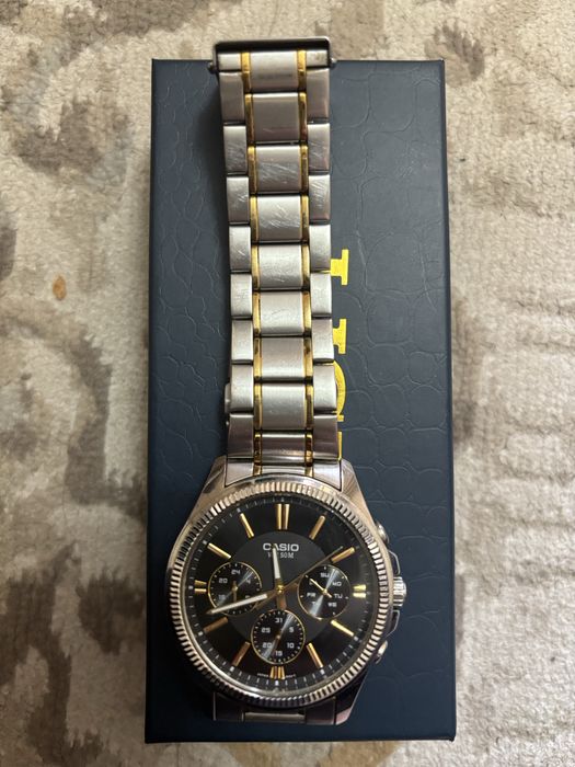 Часы CASIO в идеальном состояний