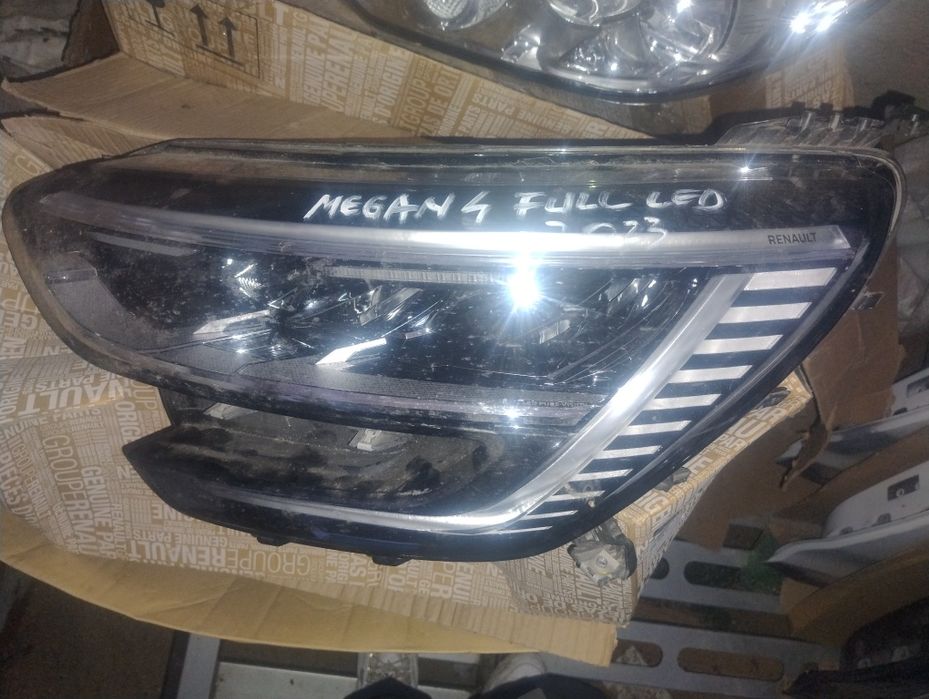 Faruri  Renault Megan 4 Facelift 2023