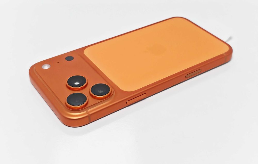 НОВ•iPhone 17 Pro Max 256GB Cosmic Orange