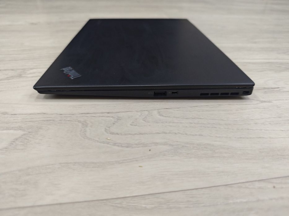Lenovo thingpad X1 Carbon 2Th gen