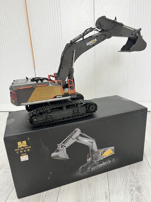 Радиоуправляемый экскаватор HUINA R/C игрушки