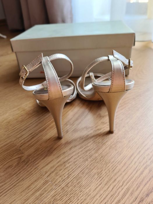 Sandale Bata elegante