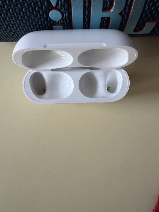 Airpods pro gen 1 за части виж описанието