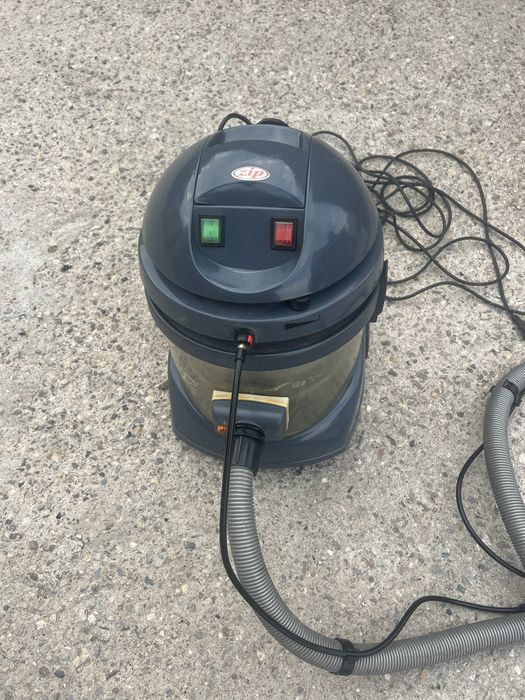 Aspirator Curațator Tapițerie covoare IDRO ZIp