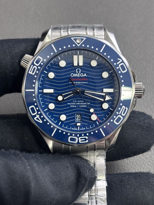 Omega Seamaster Diver 300m Blue dial