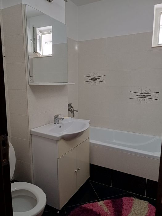 Apartament de închiriat cu 2 camere