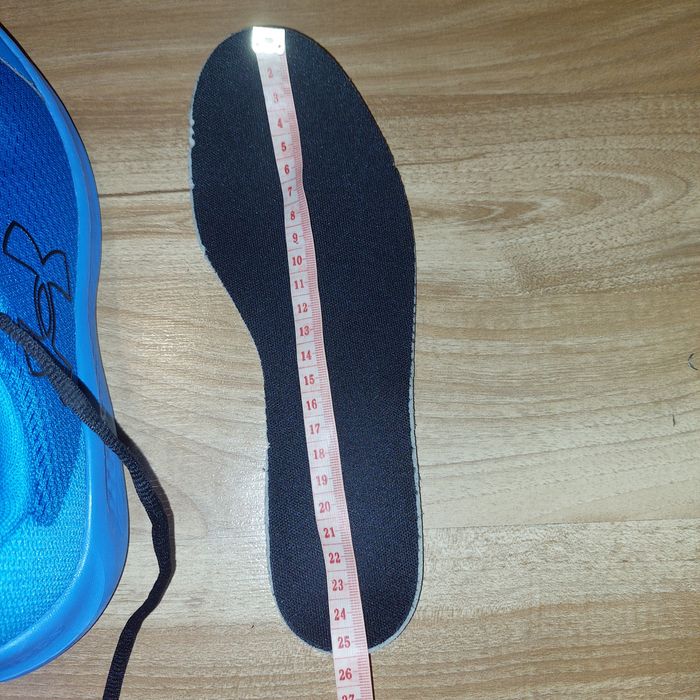 Маратонки Under Armour CHARGED 40 номер