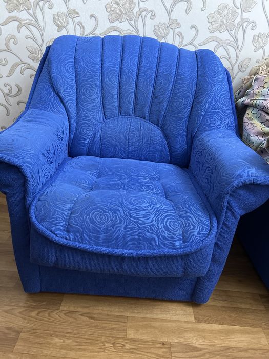 Диван с креслой