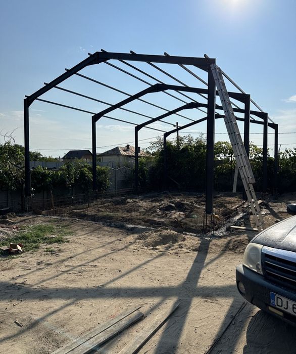 vând structură metalică 12 deschiderea 25 lungimea din ipe 180 4 m la stâlp la streașină asigur transport montaj structura este demontabilă pe șurubur