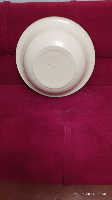 Таз эмалированный