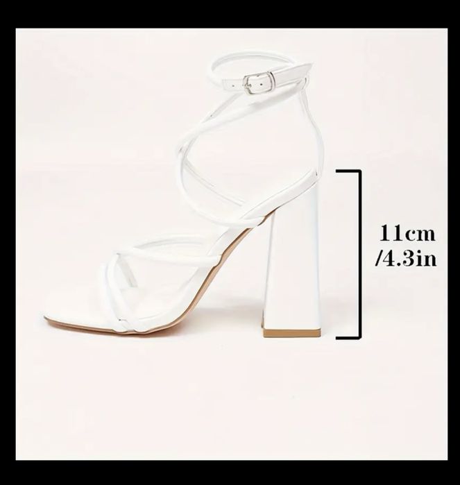 Женские элегантные туфли .