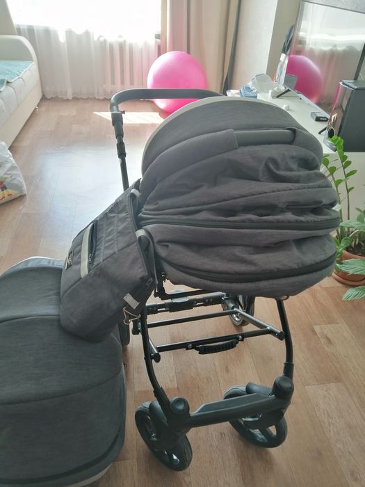 Коляска в хорошем состоянии