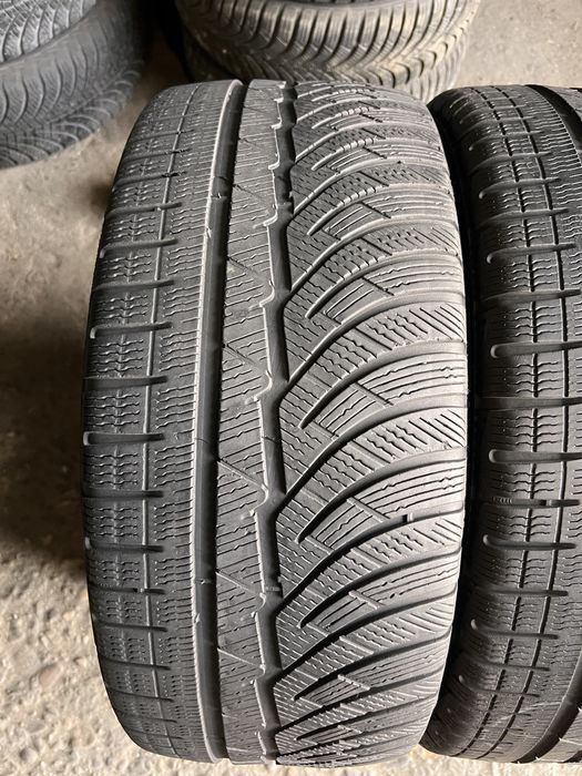 4 anvelope iarna 225/40/18 , michelin!