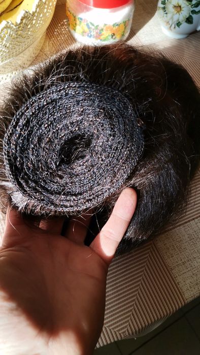 Ръчна изработка на треси редове кератинови кичури от естествена коса