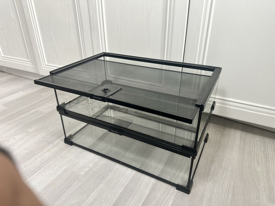 Террариум заводской