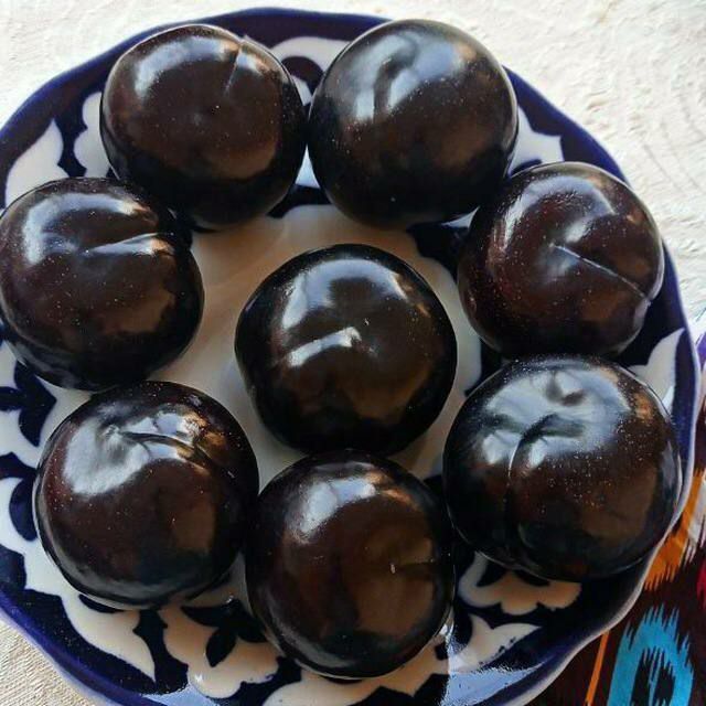 Achchiq gilos koʼchatlar vishniya