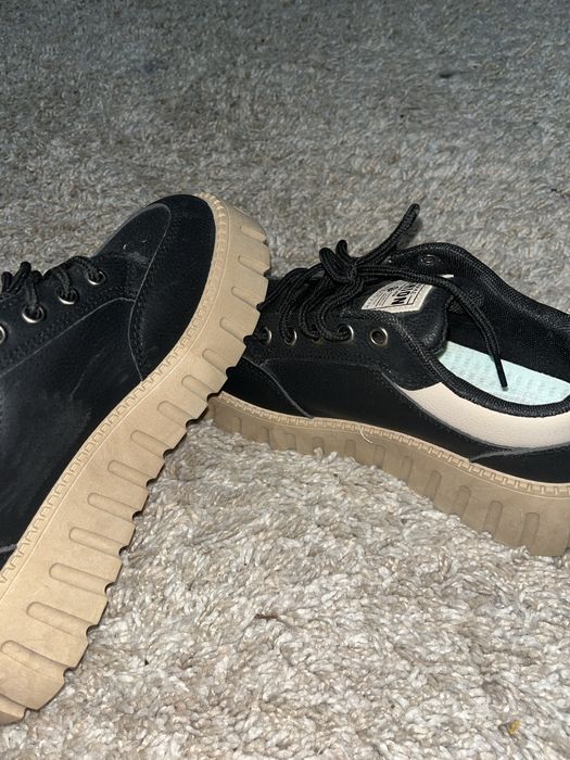 Продаю обувь,новая.