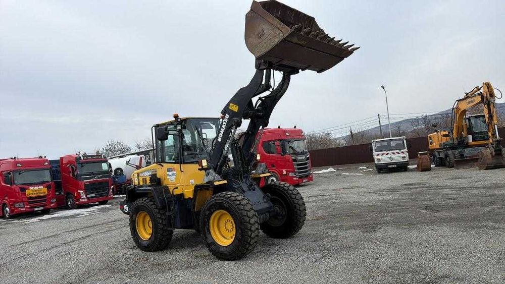 Komatzu WA-150-6 Vand sau inchiriez pe termen lung