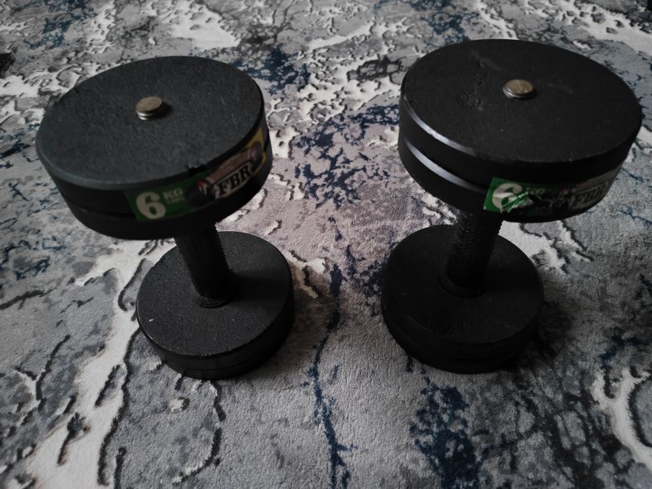 Пара гантелий 3 и 6 кг