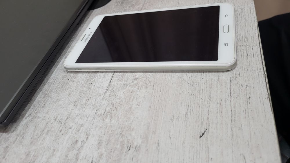 Продам планшет Samsung TAB A6