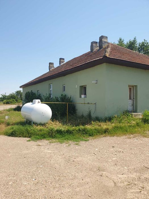 Casa de inchiriat/ Casa de vanzare