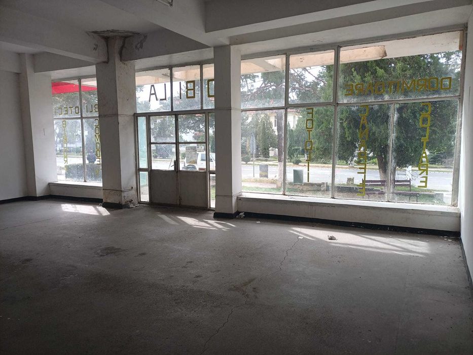 Inchiriez Spatiu Comercial in Bumbești-Jiu, str Parangului