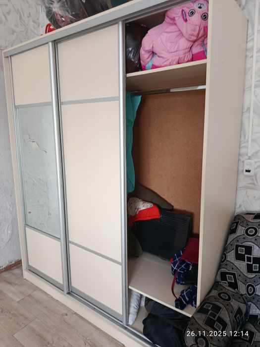 Продам шкаф-купе