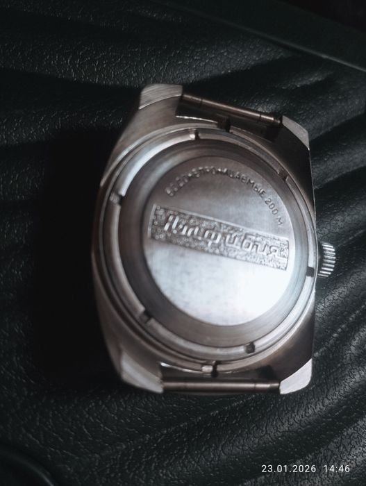 Soat original VOSTOK mexanik soat — kolleksiya uchun