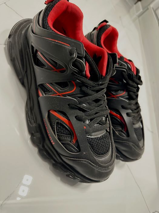 Мъжки маратонки ( чисто нови )