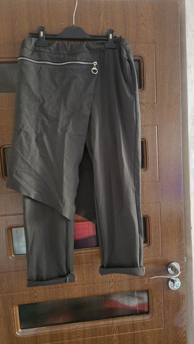Pantaloni fusta dama