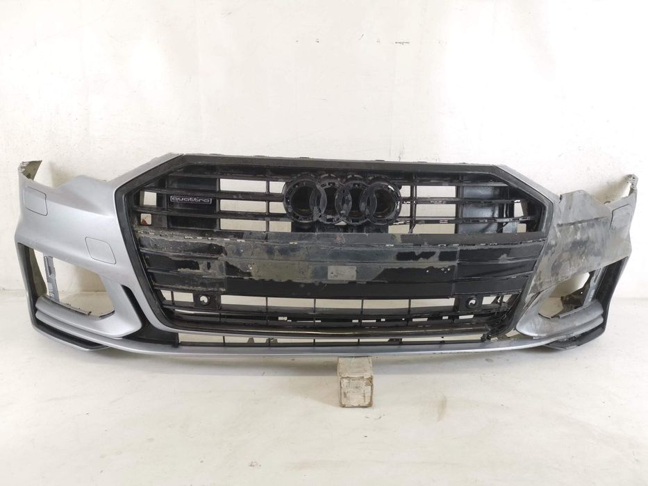Ауди А6 Ц8 / Audi A6 C8 [ - ] Оригинална повредена предна броня с ради