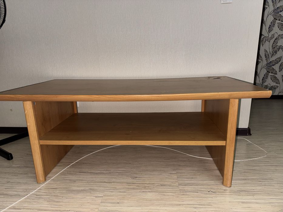 Журнальный столик