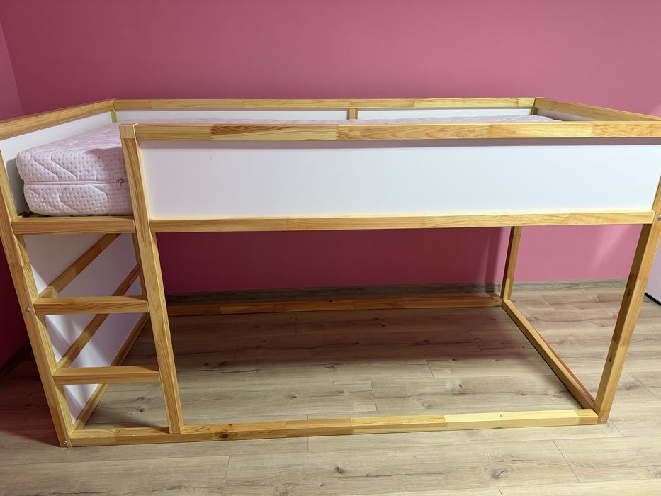 Легло  за двулицев матрак 90/200 с две позиции за спане