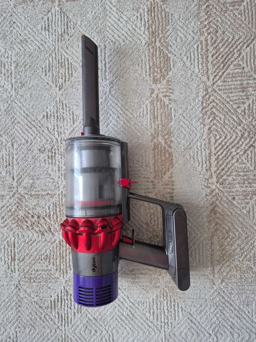 Продам пылесос Dyson