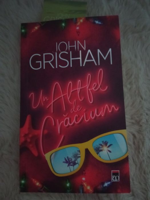 Cartea un altfel de craciun