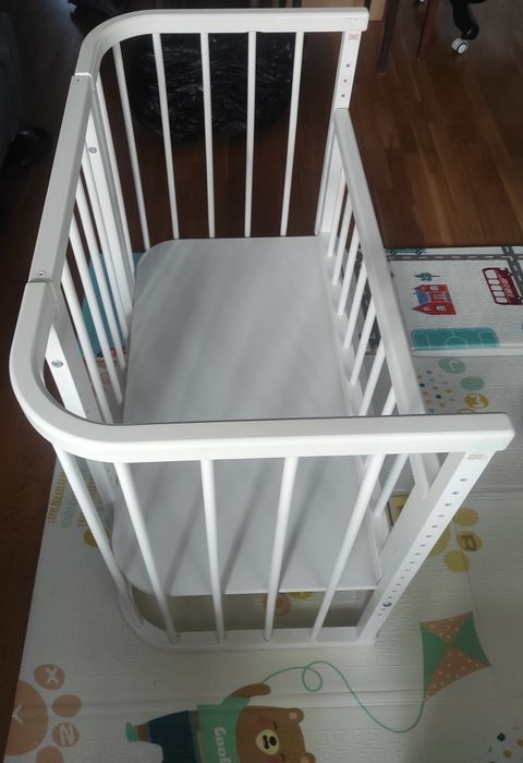 Продам манеж в хорошем состоянии