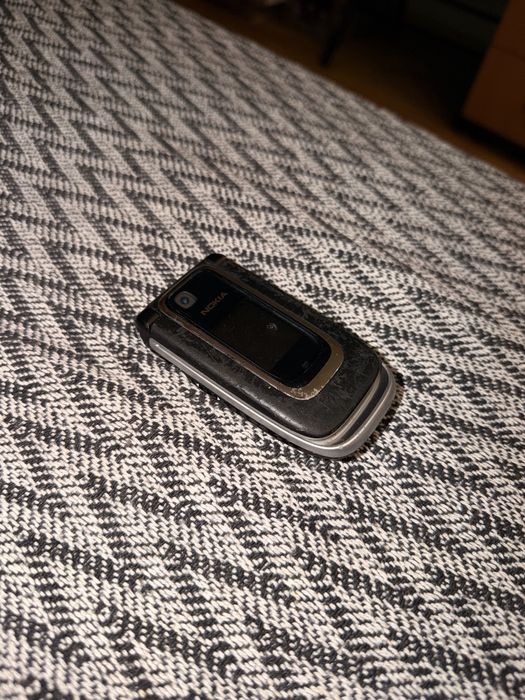 телефон nokia 6131