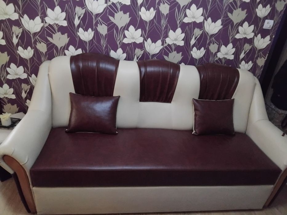 Canapea piele ecologică