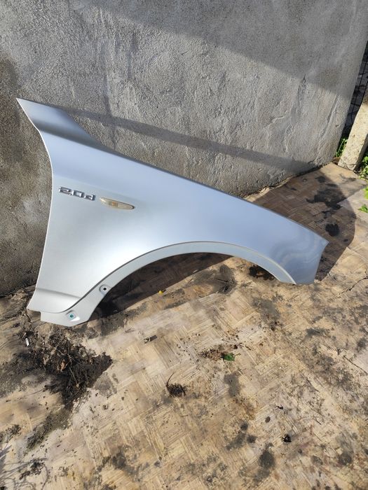 Десен калник Bmw x3  e83 -2005г