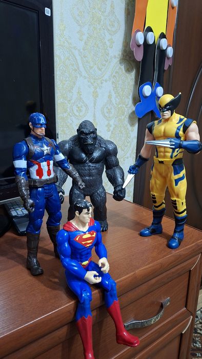 Игрушка герои оригинал за всё 30$