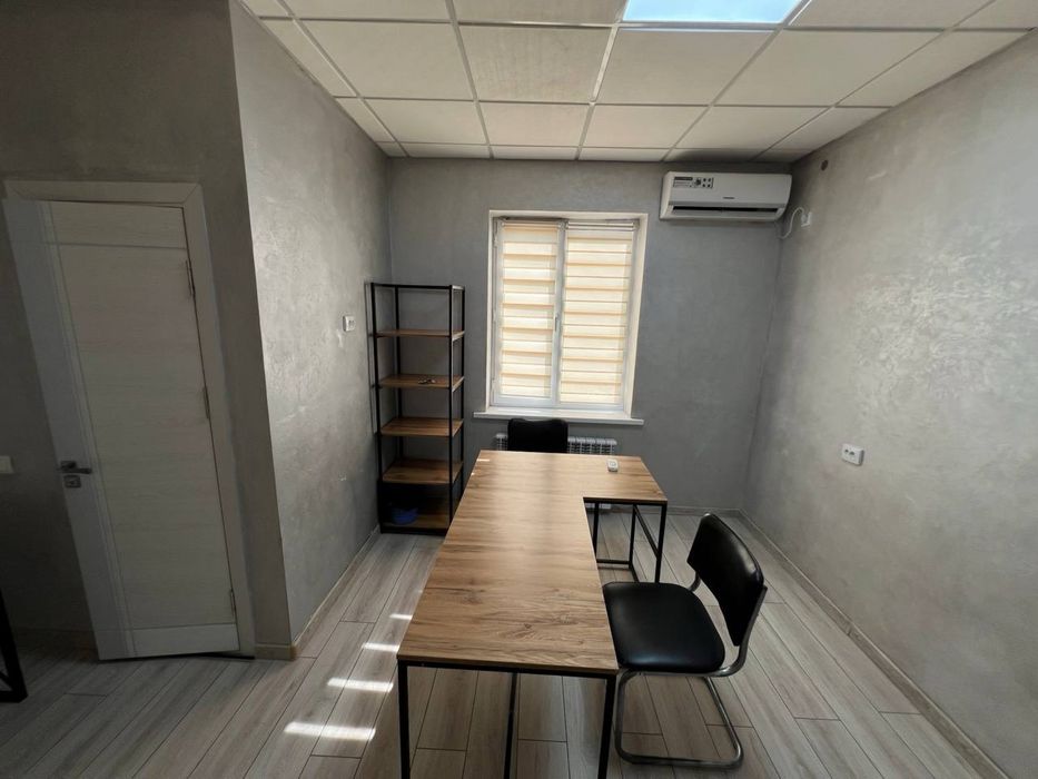 Аренда под офис 10 минут от метро Бодомзор, С Мебелью! 360$