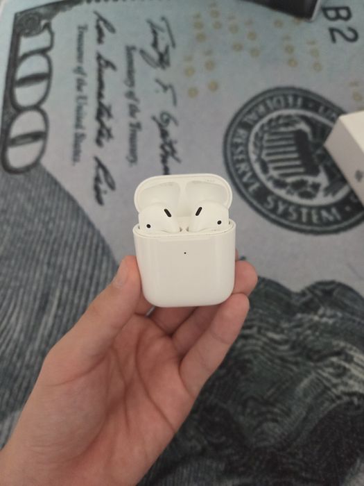 airpods 2 продам ориг оба