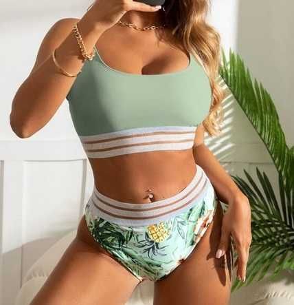 Светло зелен бански костюм , с долнище на цветя , с висока талия