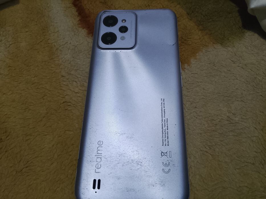 Продам телефон Realme