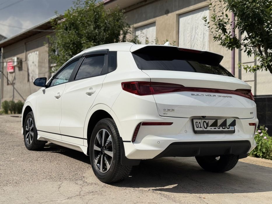 BYD E2 Luxury 2023 sotiladi